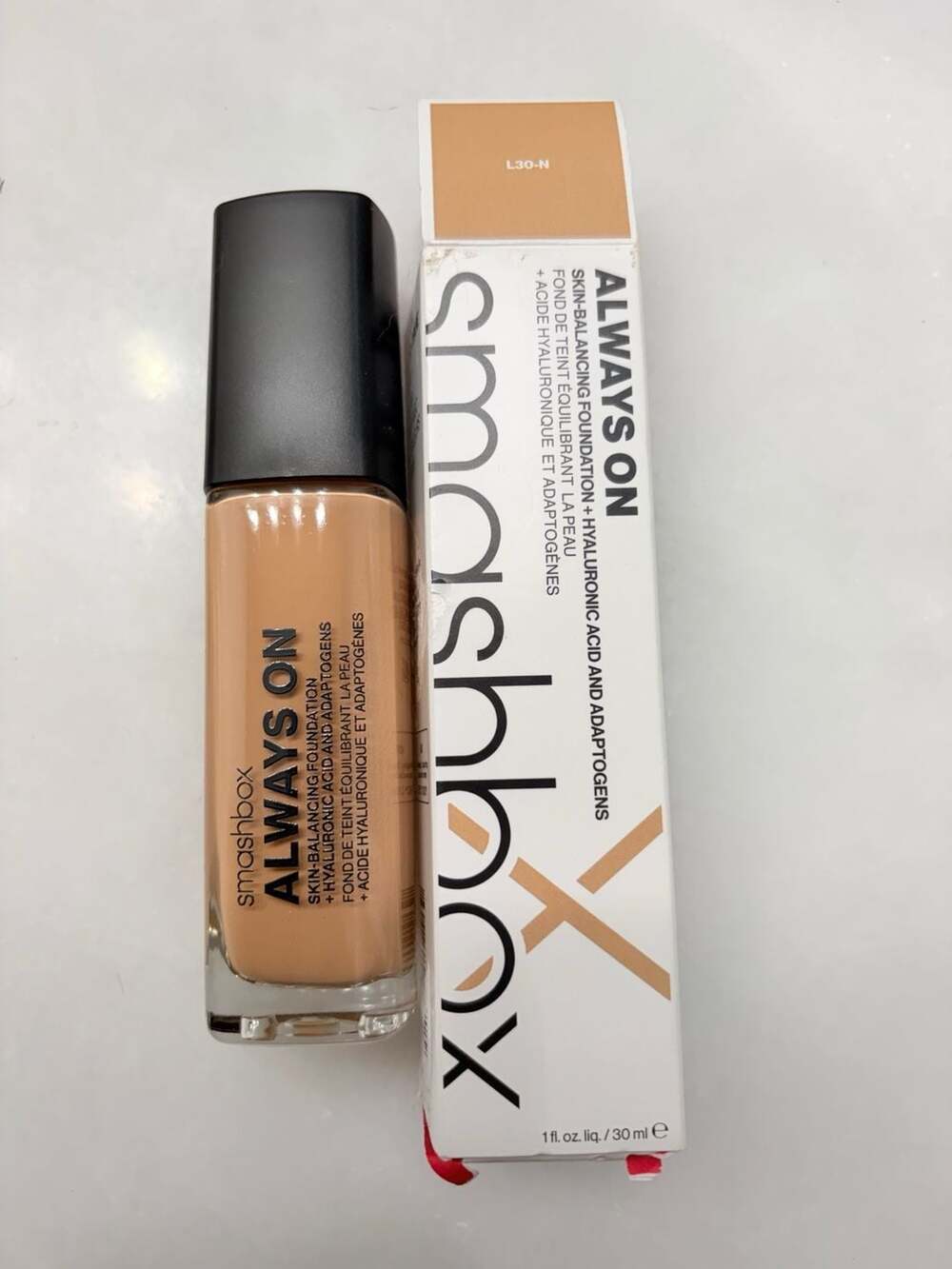 Smashbox Always On Skin-Balancing Foundation + Hyaluronic Acid and Adaptogens -